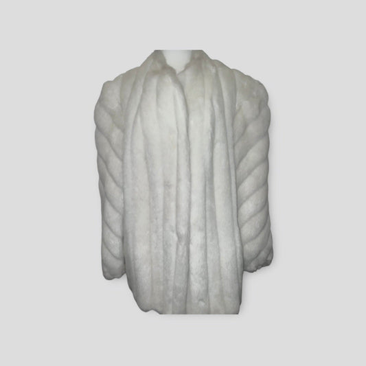 Jade Vintage  Vintage White Faux Fur Coat Vintage White Faux Fur Coat